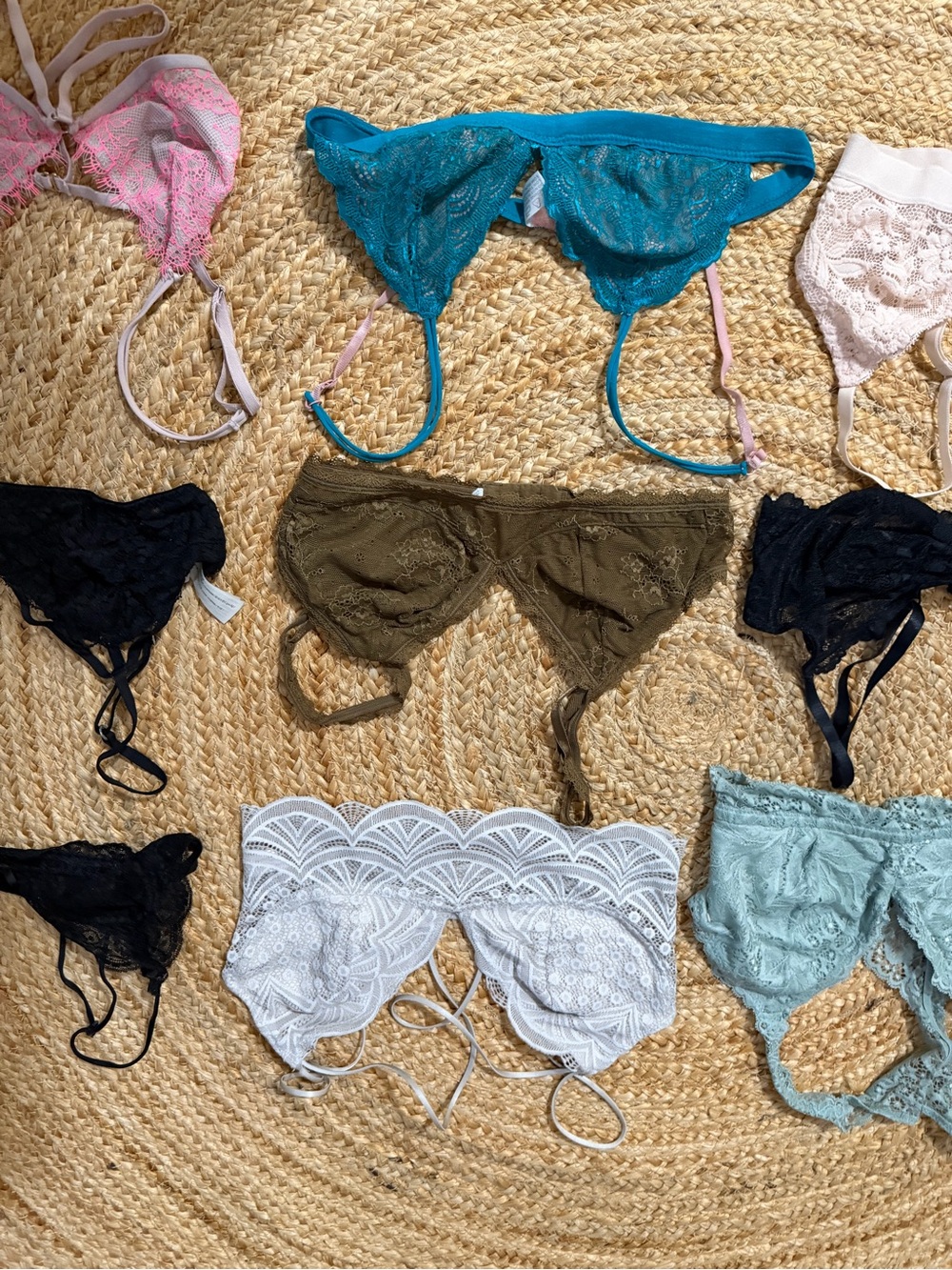 Mixed Lace Bralette Collection - Multicolor Set - Picture 3 of 5